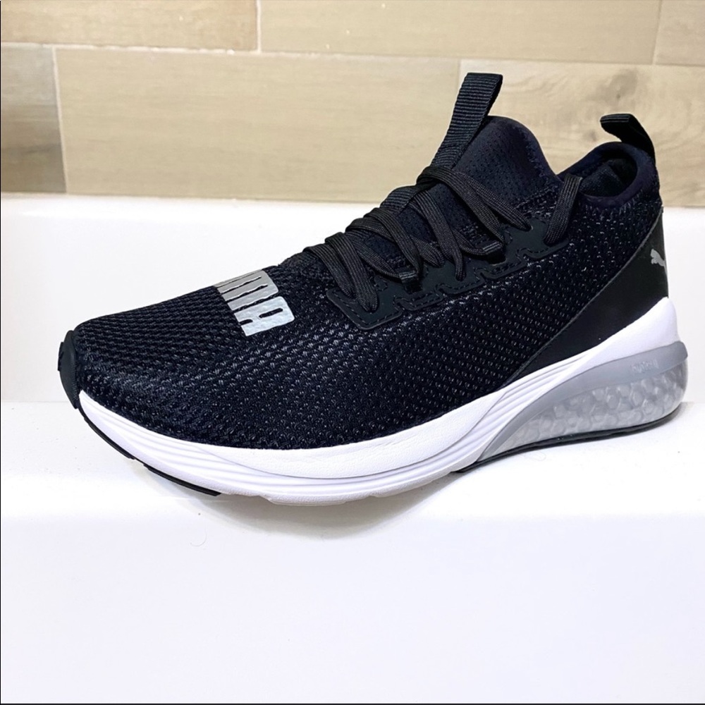 BRAND NEW Puma 10cell sneakers black